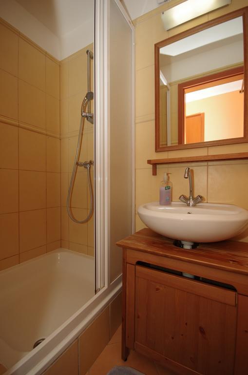 Vararok Apartman Гюла Екстериор снимка